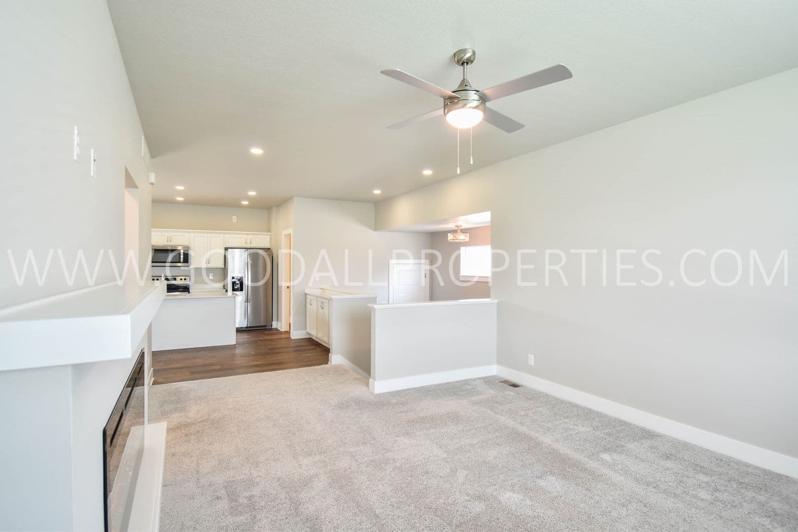 Waukee House: 342 N Warrior Lane