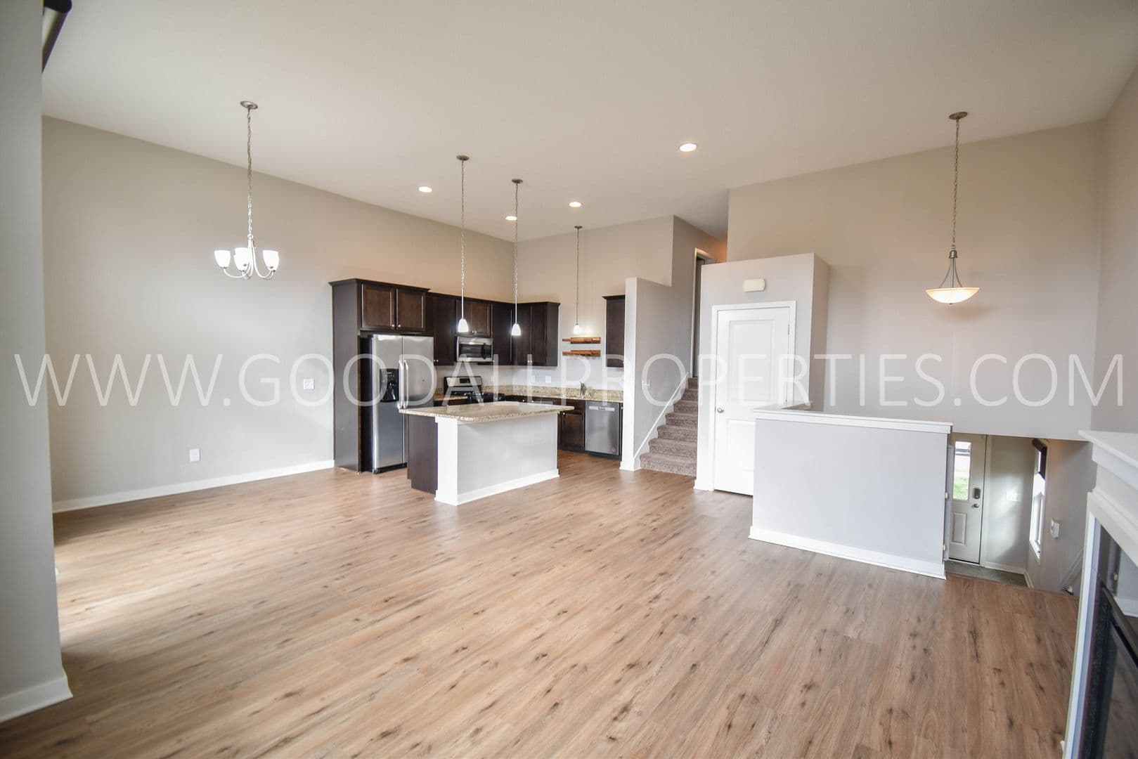 West Des Moines Townhome: 7890 Cottonwood Lane