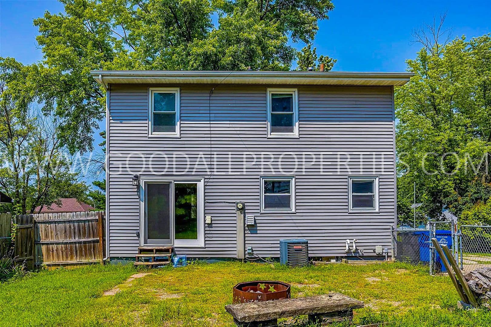 Des Moines House: 509 E Porter Avenue