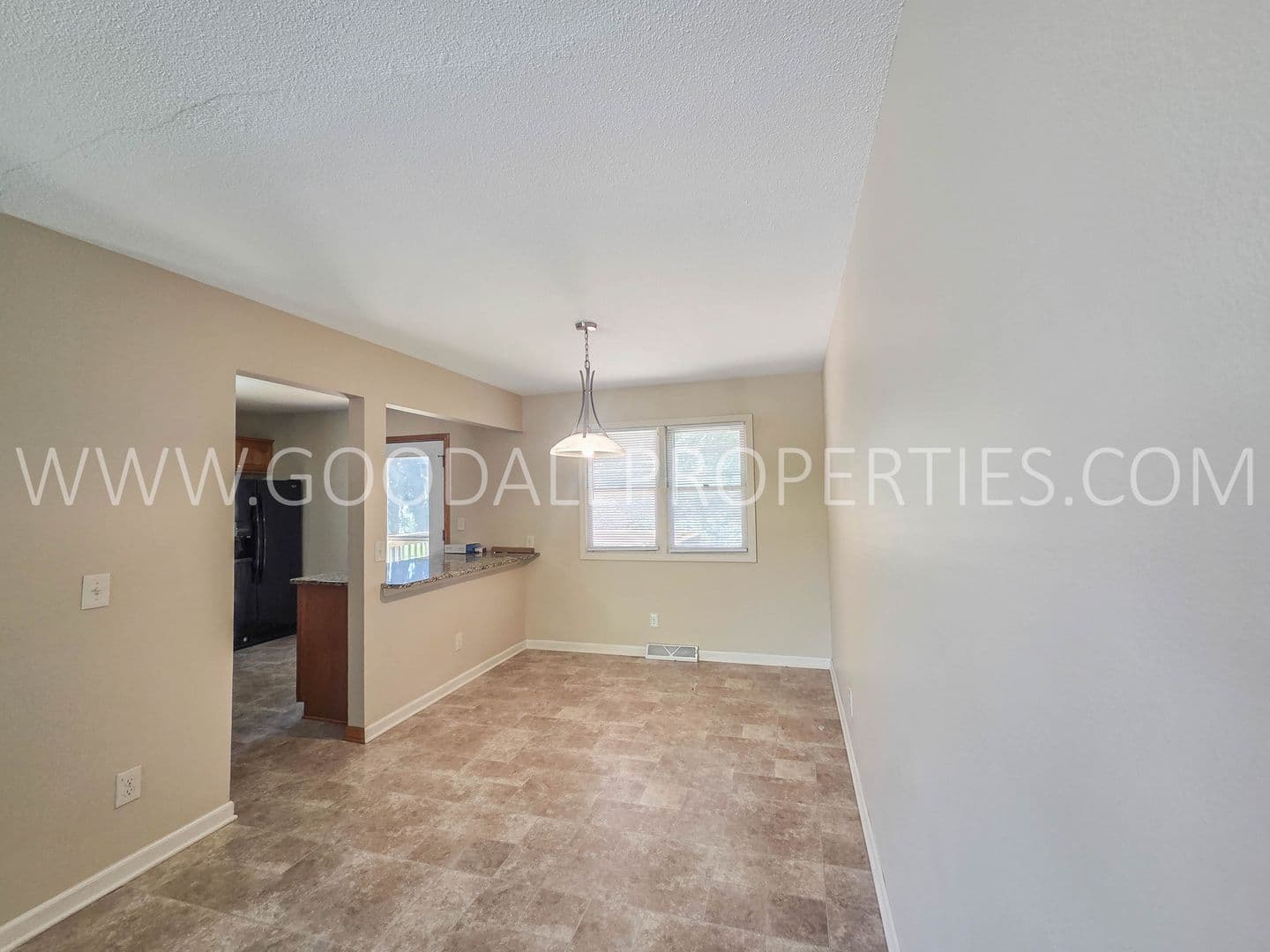West Des Moines House: 1116 39th Street