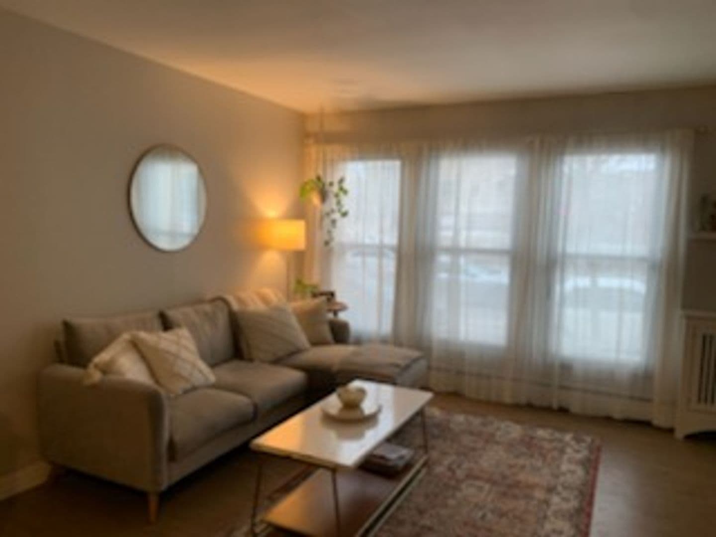 Milwaukee Apartment: 2019 N Farwell Ave
