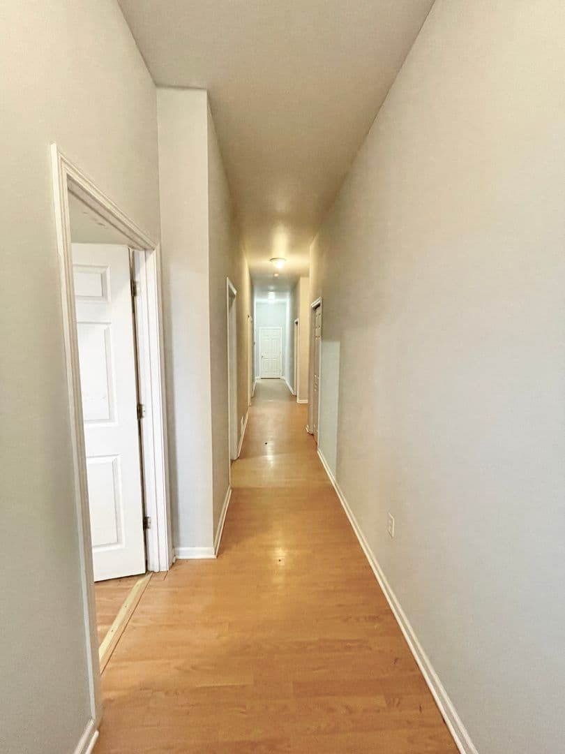 Milwaukee Apartment: 1718-34 E Lafayette Pl