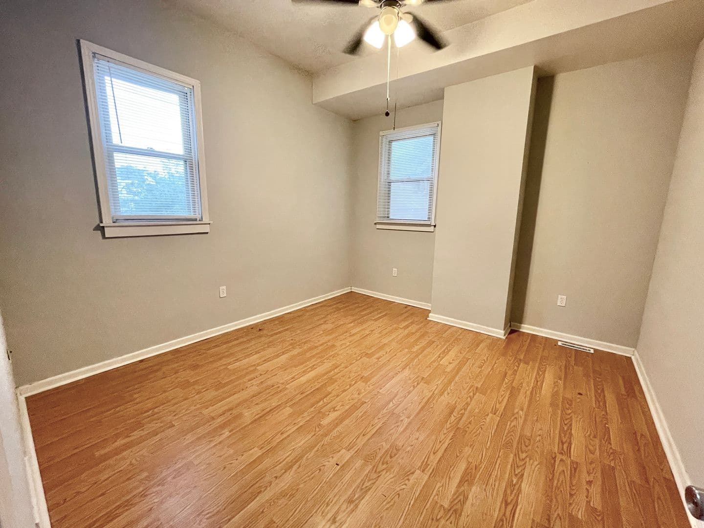 Milwaukee Apartment: 1718-34 E Lafayette Pl
