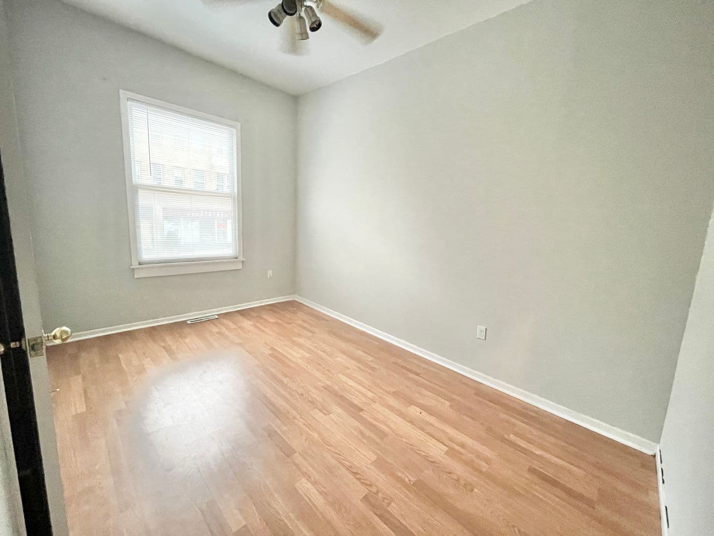 Milwaukee Apartment: 1718-34 E Lafayette Pl
