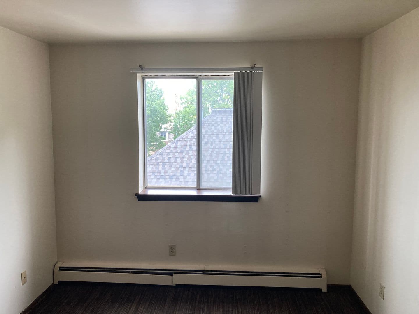 Milwaukee Apartment: 2637 N Frederick Ave