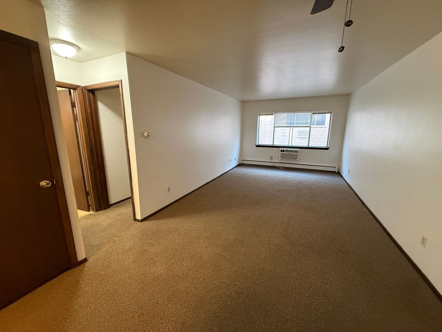 Milwaukee Apartment: 2637 N Frederick Ave