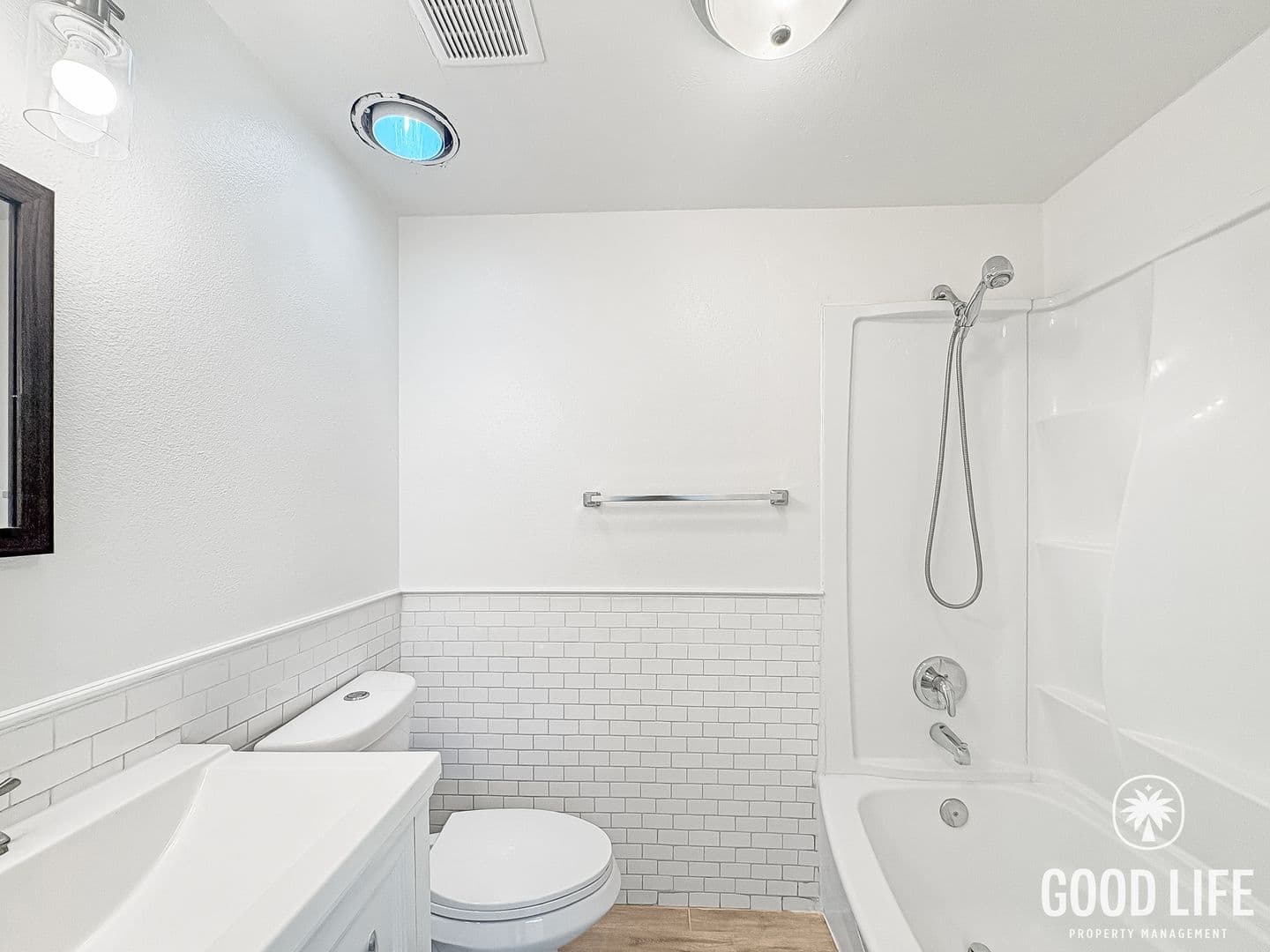 Vista Apartment: 523 N Citrus Ave