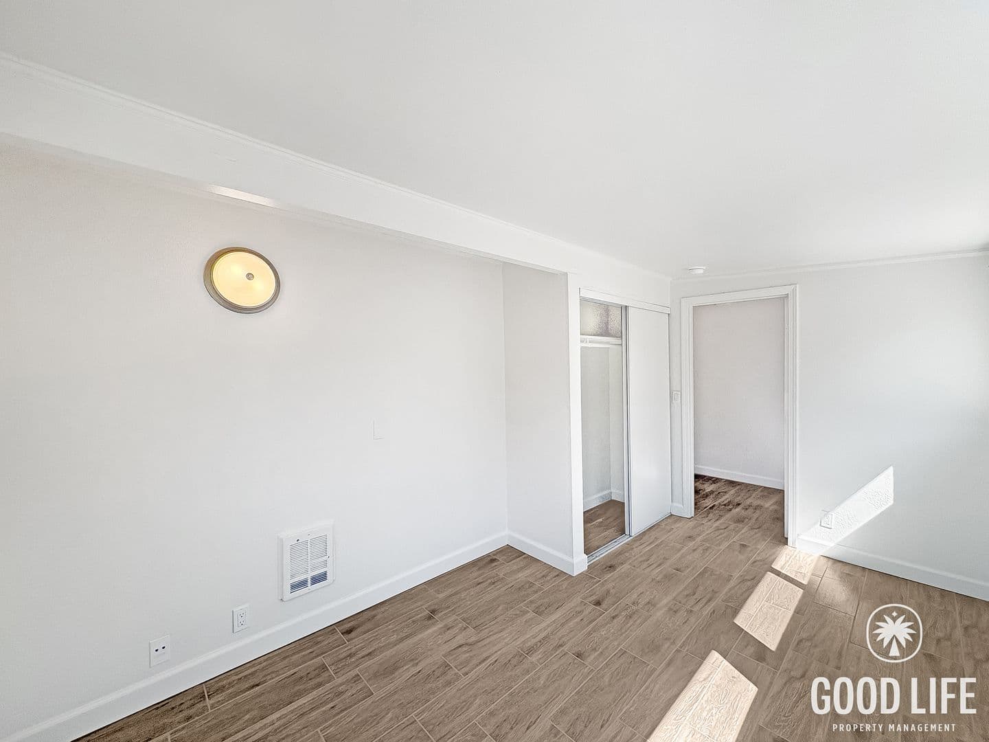 Vista Apartment: 523 N Citrus Ave