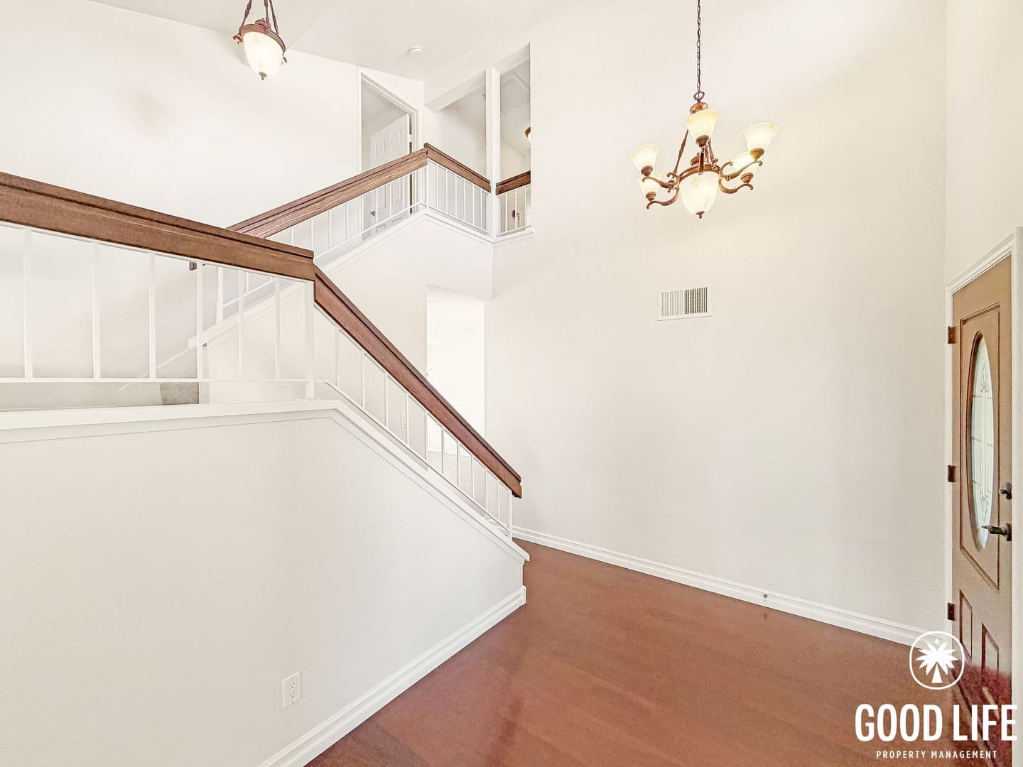 Oceanside House: 4652 Merrick Ct