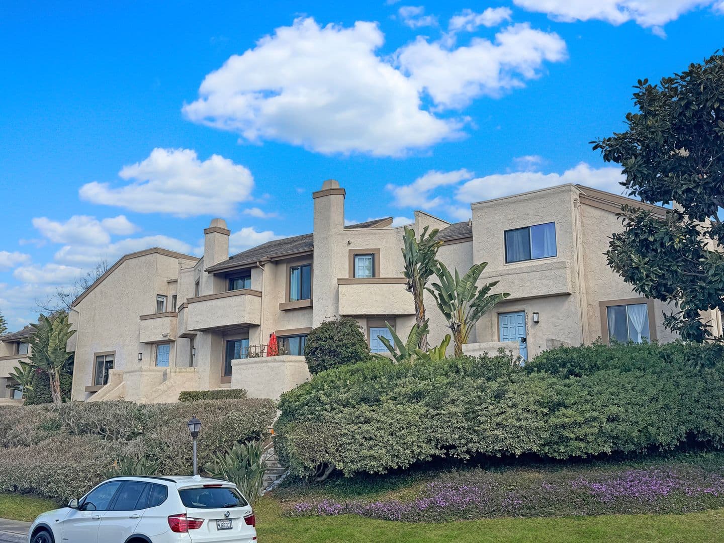 La Jolla Townhome: 8310 Via Sonoma Unit 112