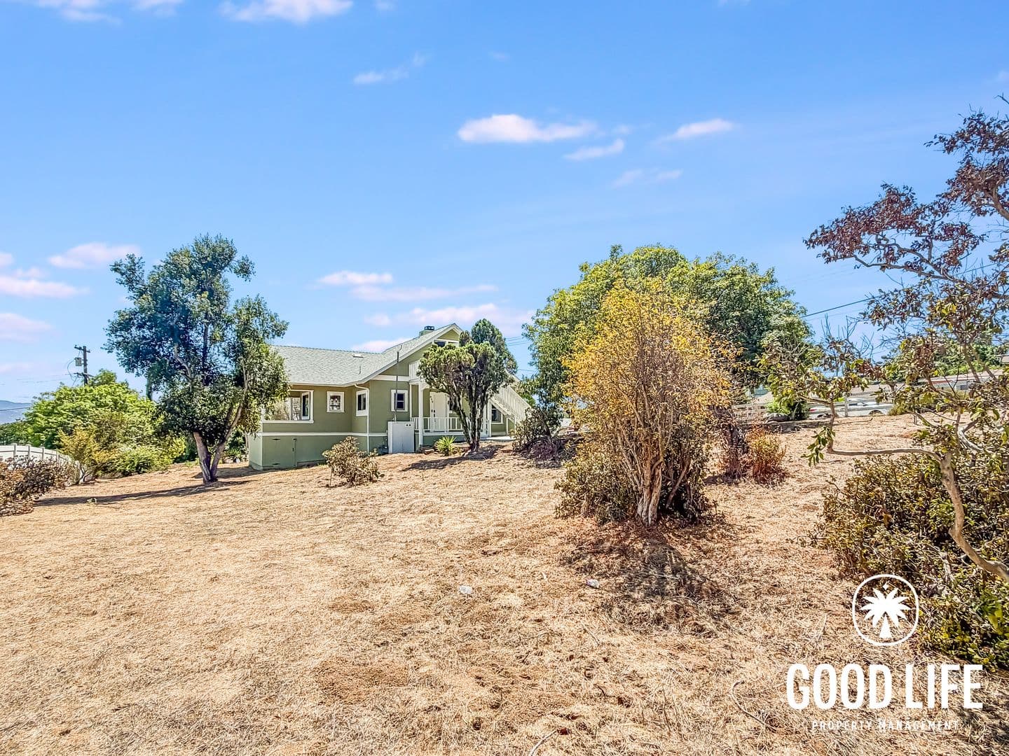 Escondido House: 850 W 7th Ave