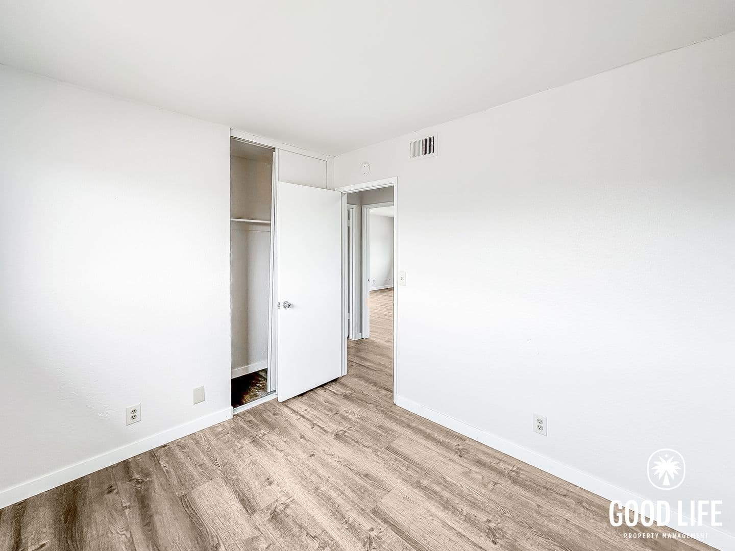 Spring Valley Townhome: 2018 Hawkins Way Unit A