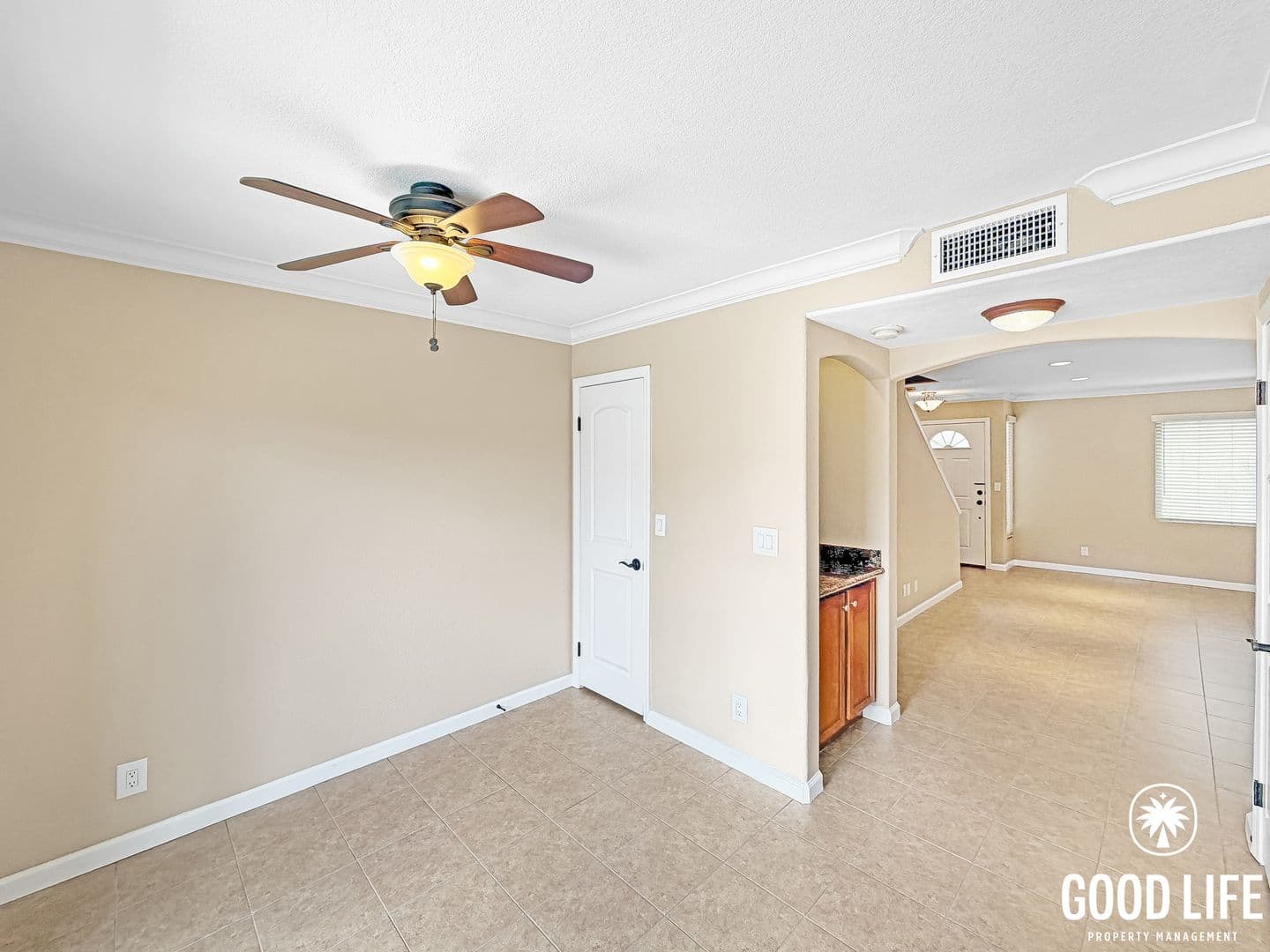 Escondido House: 1407 N Broadway Unit D