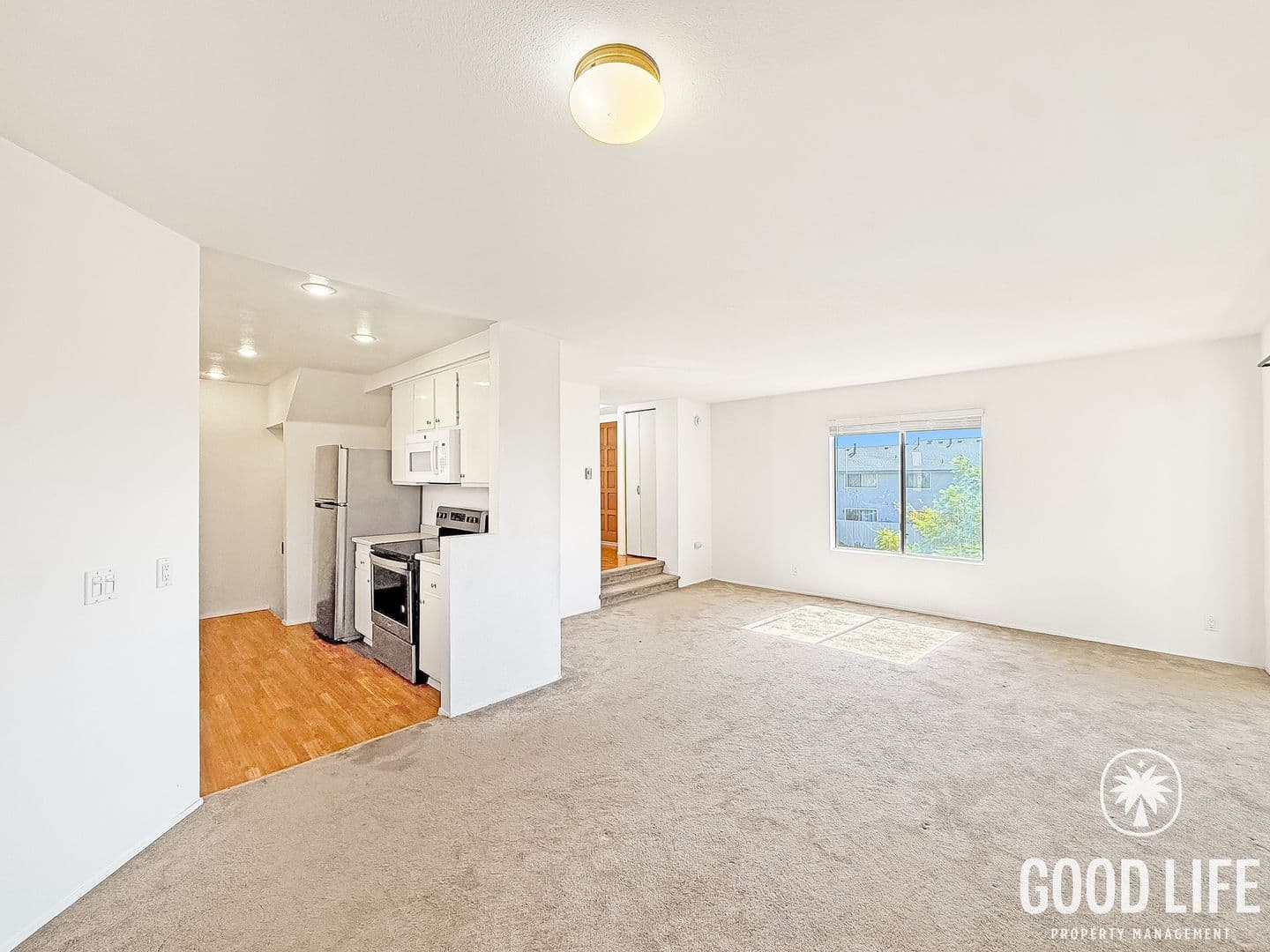 La Jolla Townhome: 8310 Via Sonoma Unit 112