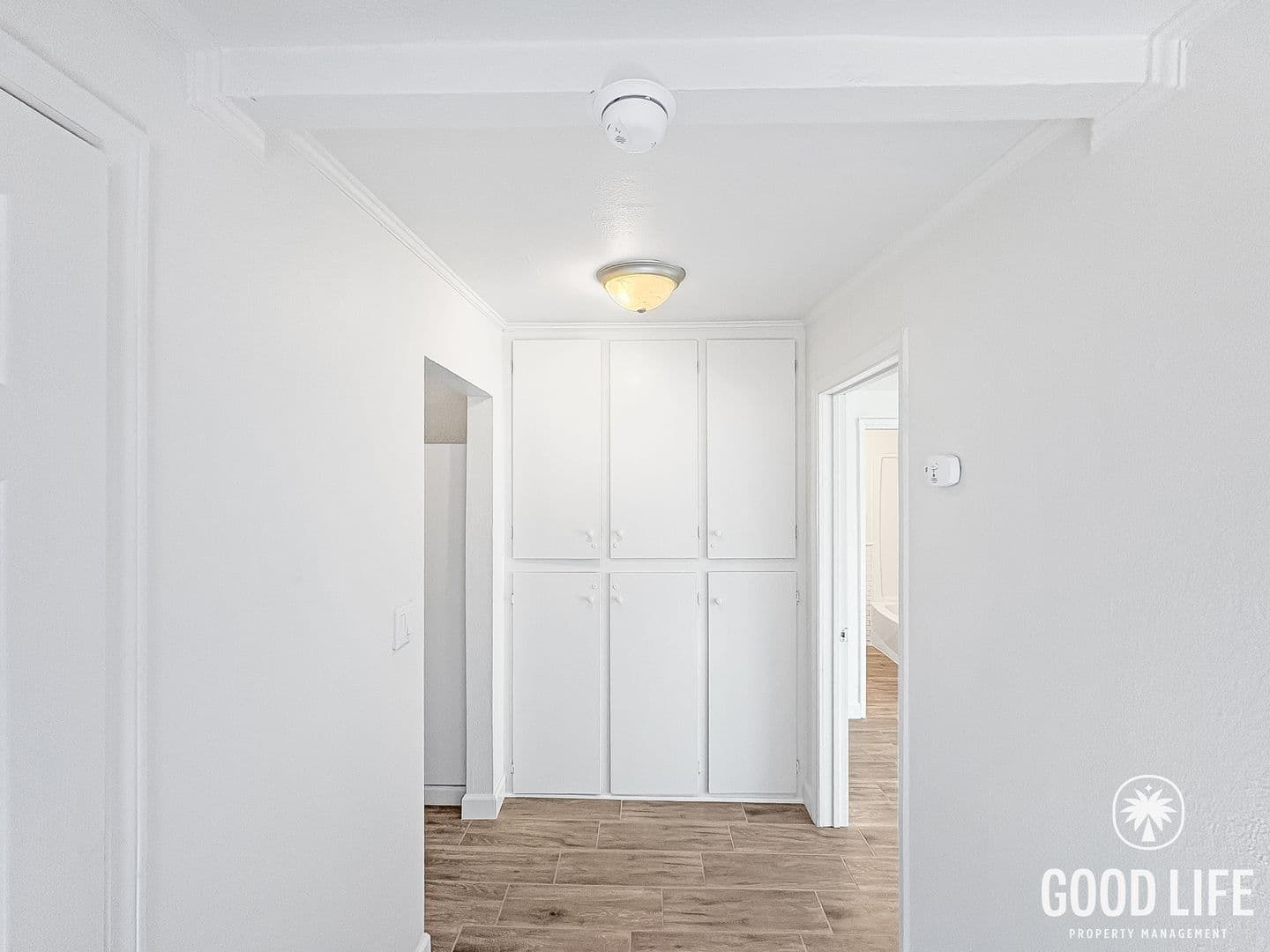 Vista Apartment: 523 N Citrus Ave