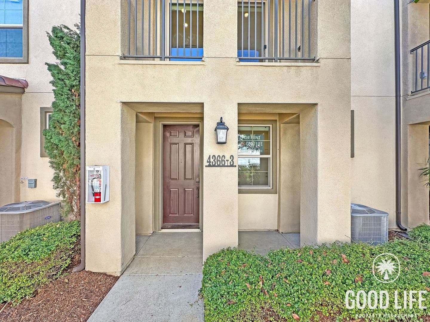 Oceanside Townhome: 4366 Pacifica Way Unit 3