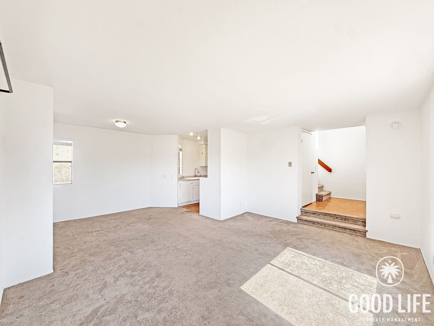 La Jolla Townhome: 8310 Via Sonoma Unit 112