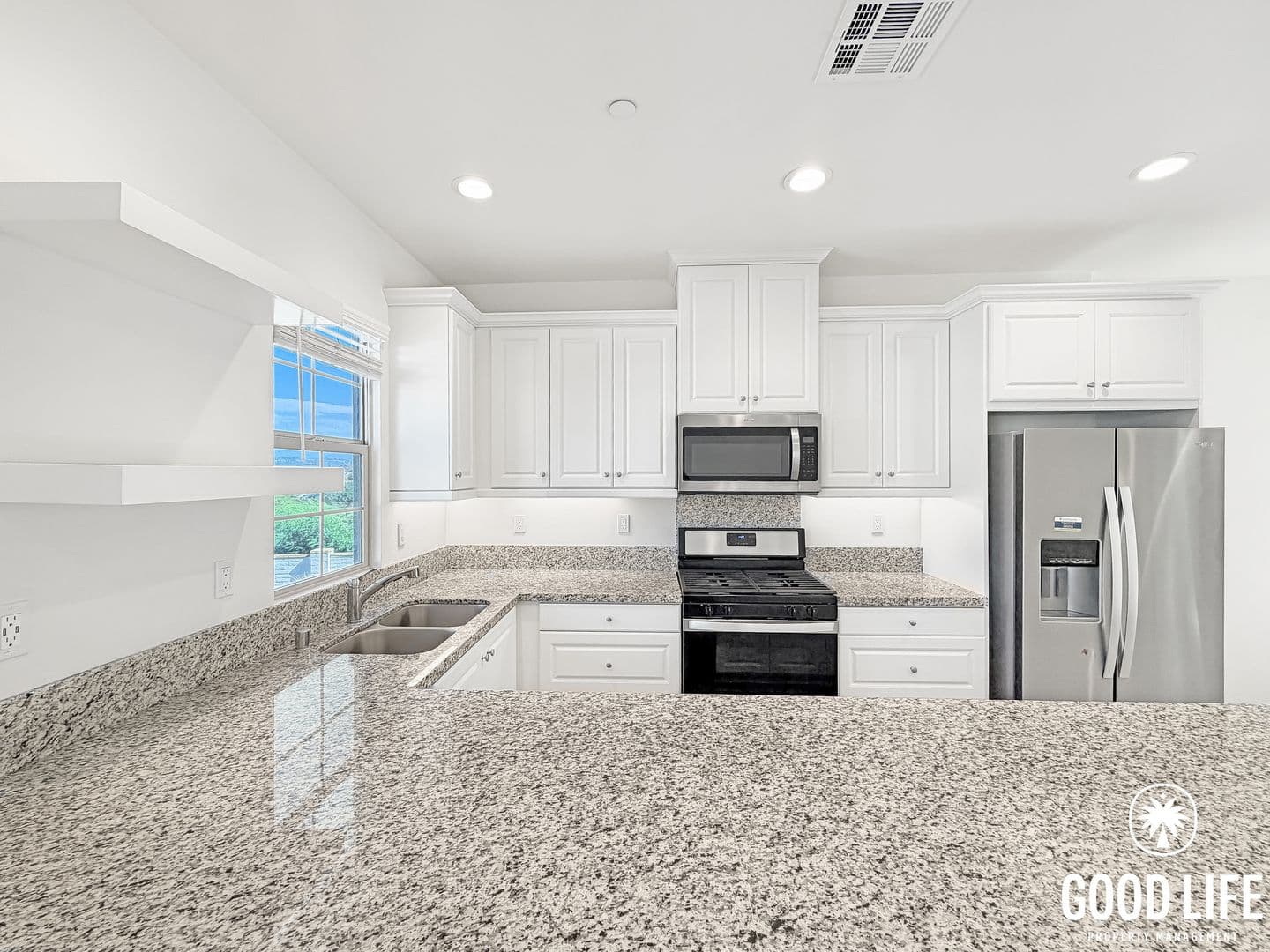 San Marcos Townhome: 866 Slate St