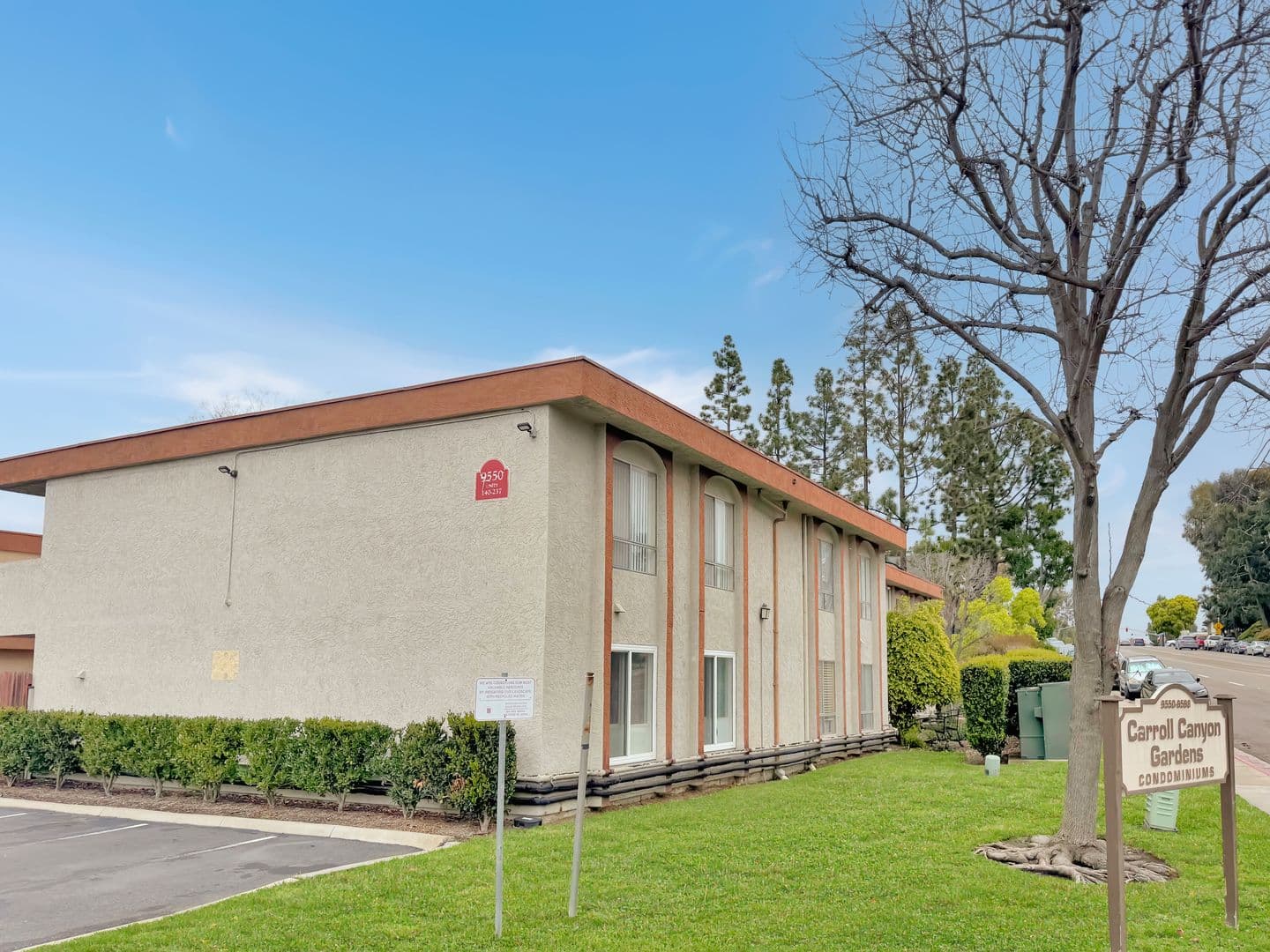 San Diego Condo: 9550 Carroll Canyon Rd #237