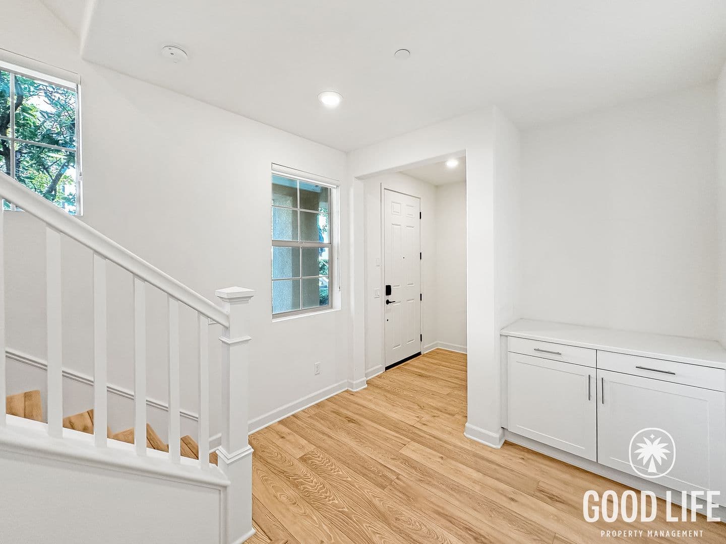 Oceanside Townhome: 4366 Pacifica Way Unit 3