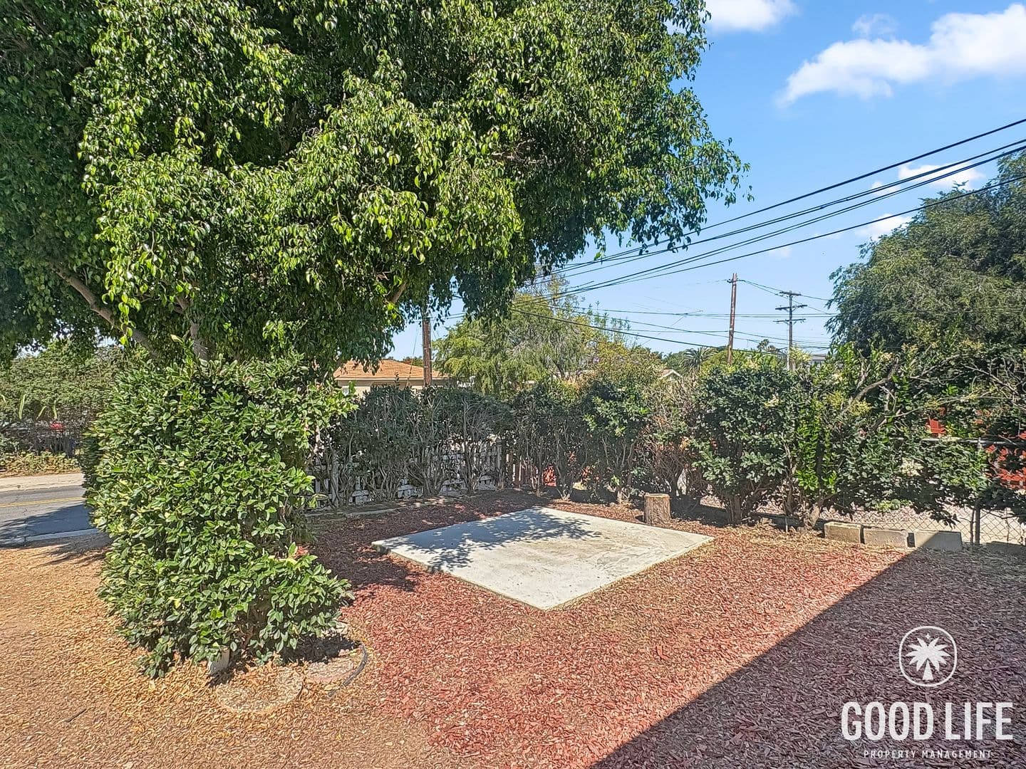 Vista Apartment: 523 N Citrus Ave