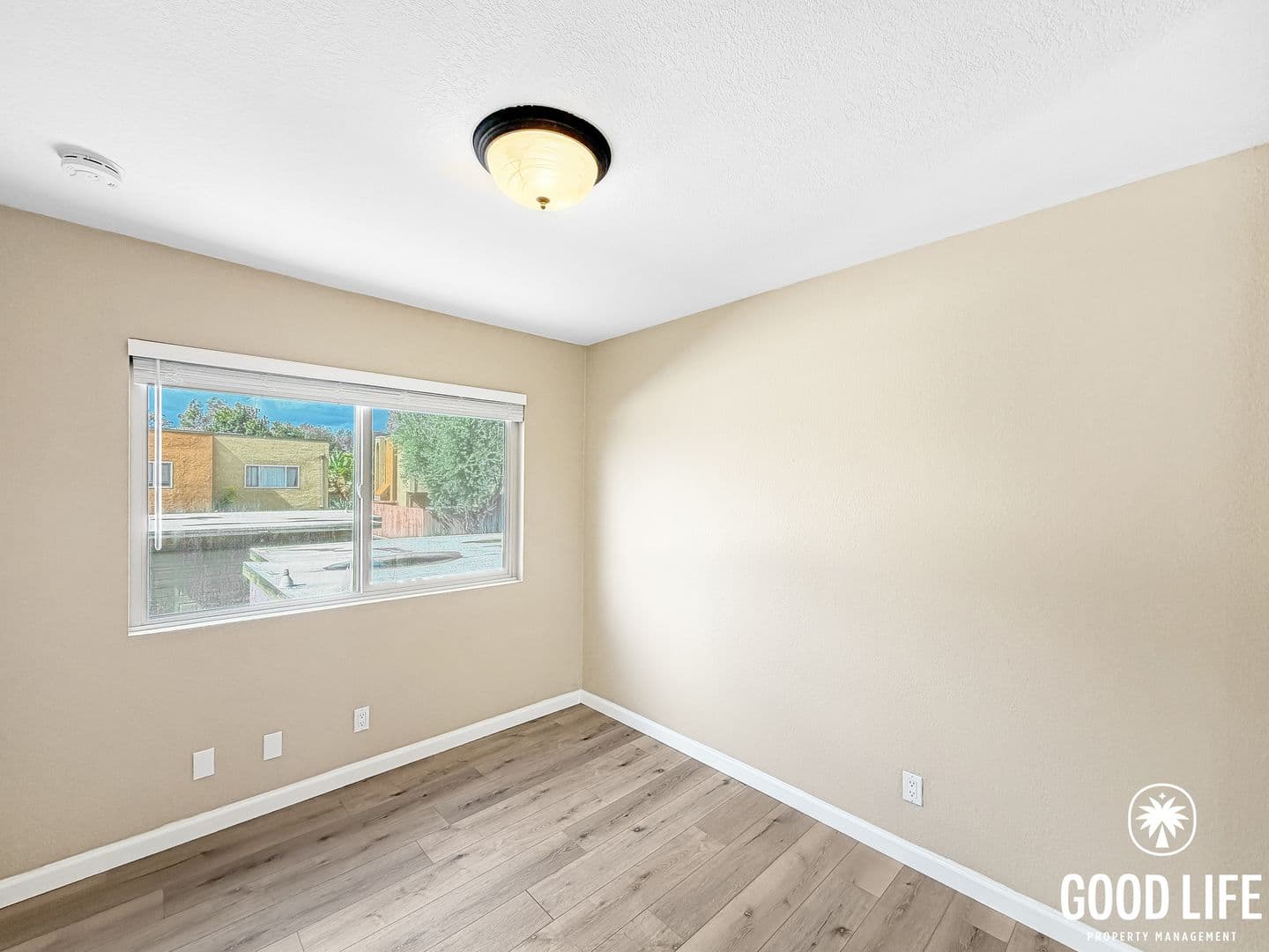Escondido House: 1407 N Broadway Unit D
