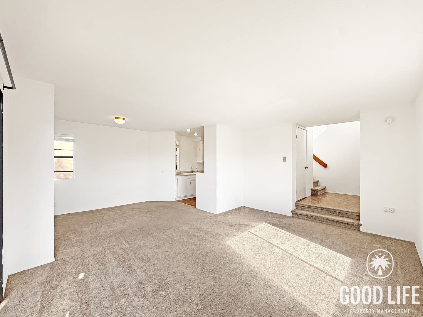La Jolla Townhome: 8310 Via Sonoma Unit 112