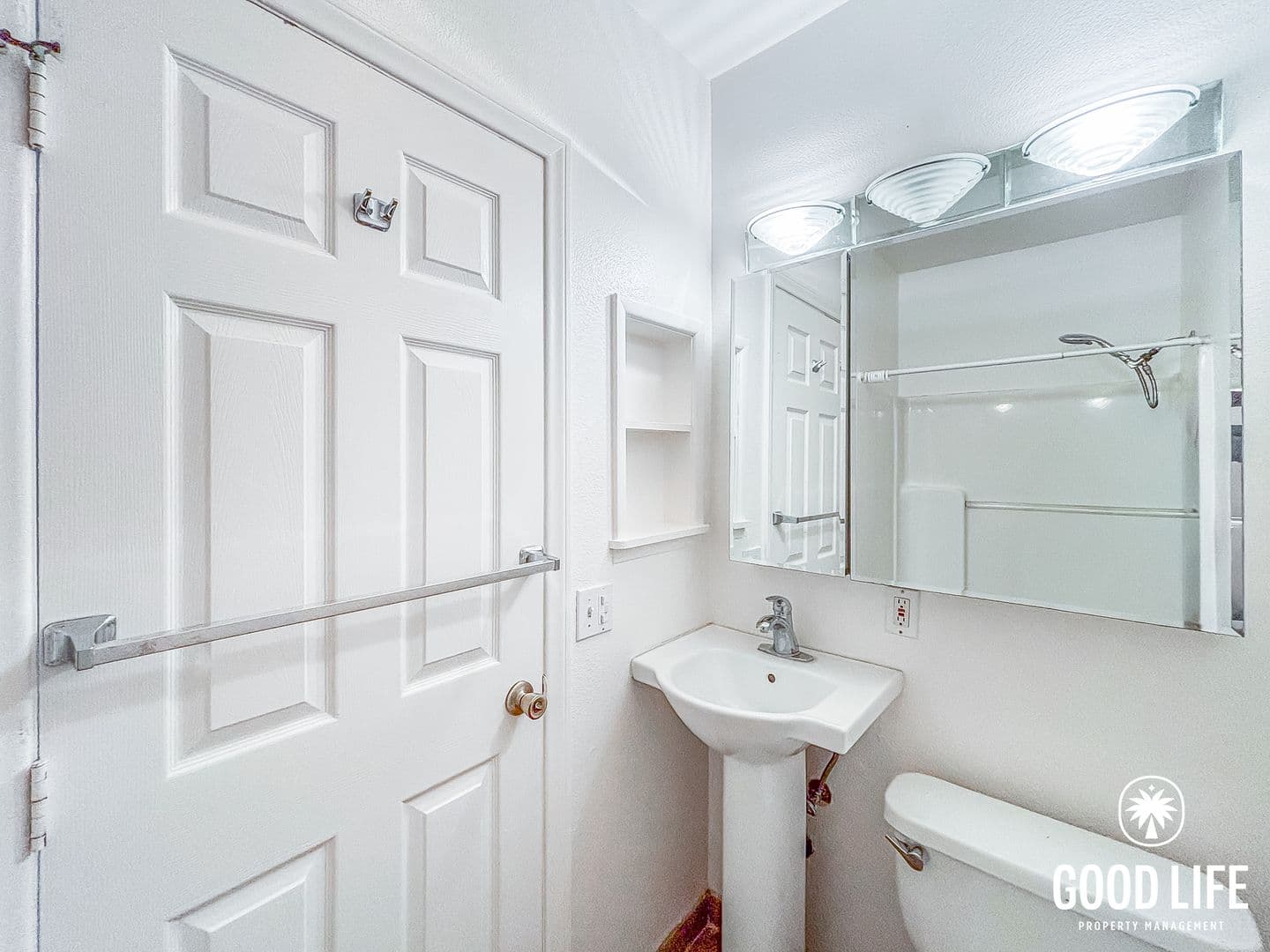 San Diego Apartment: 4323 1/2 Cleveland Ave