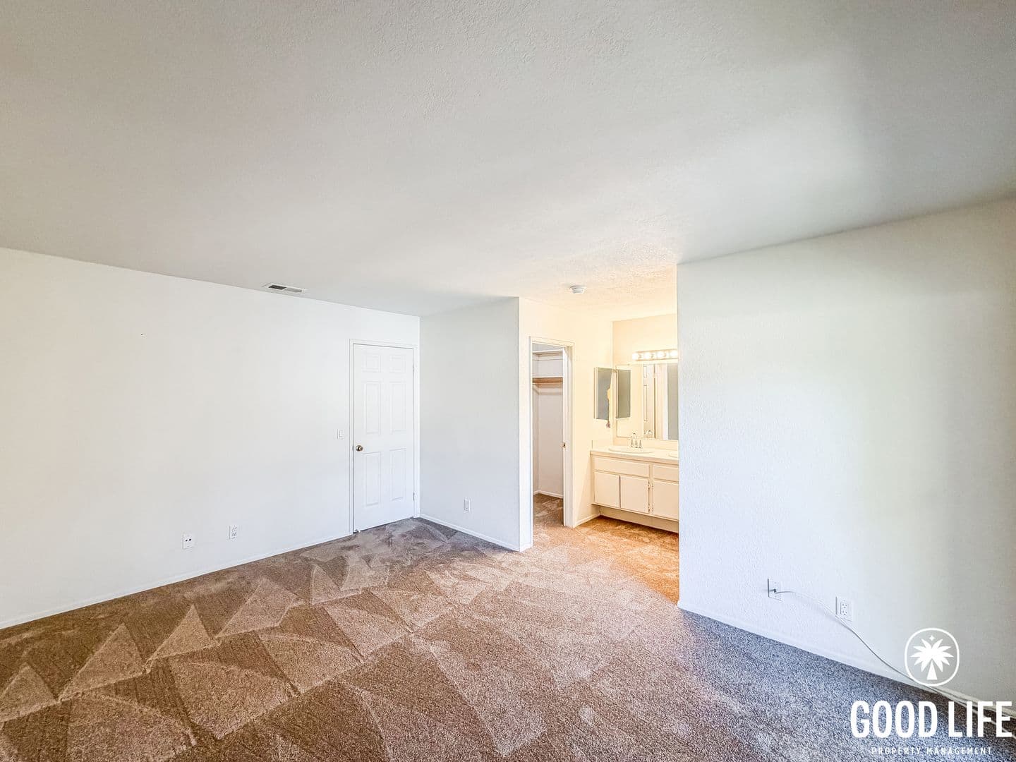 Carlsbad Townhome: 3033 Via Sabinas