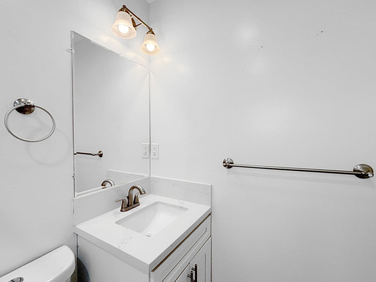 San Diego Apartment: 4368 Swift Ave