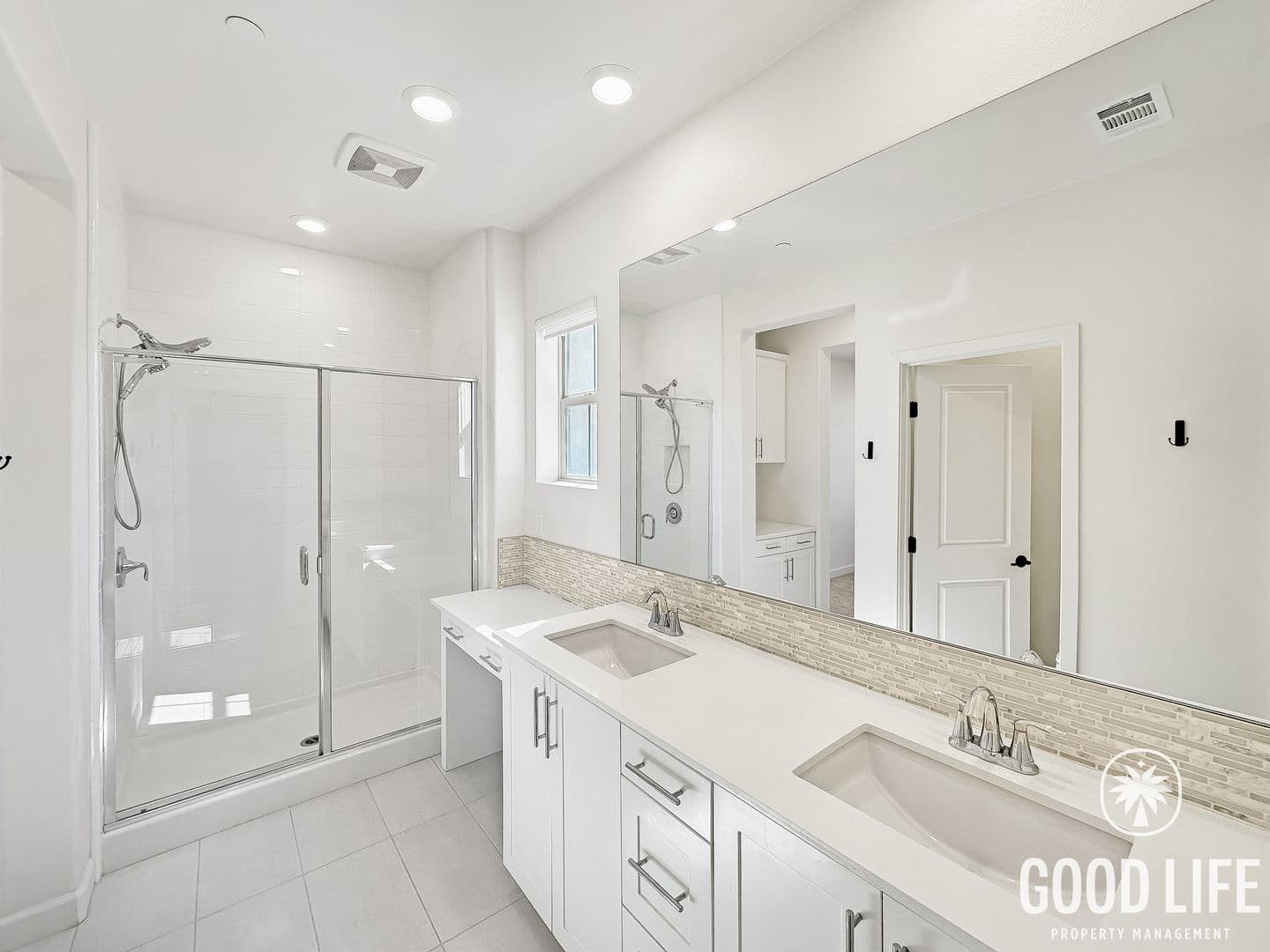 Oceanside Townhome: 4366 Pacifica Way Unit 3