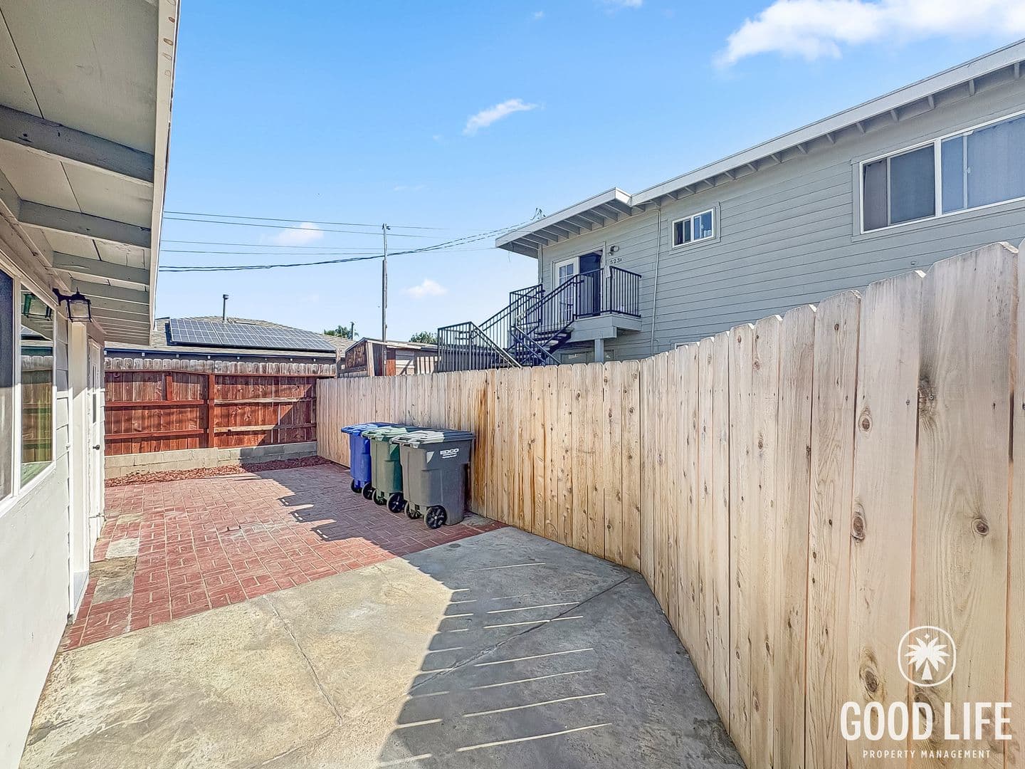 Vista Apartment: 523 N Citrus Ave