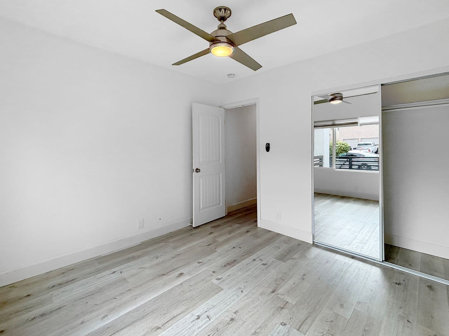San Diego Apartment: 4368 Swift Ave