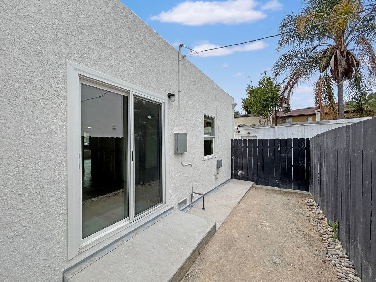 San Diego Apartment: 4368 Swift Ave