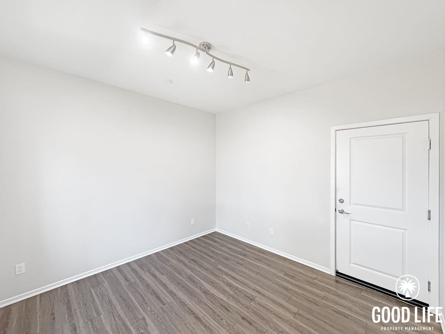 Escondido Townhome: 215 Antoni Glen Unit 1108