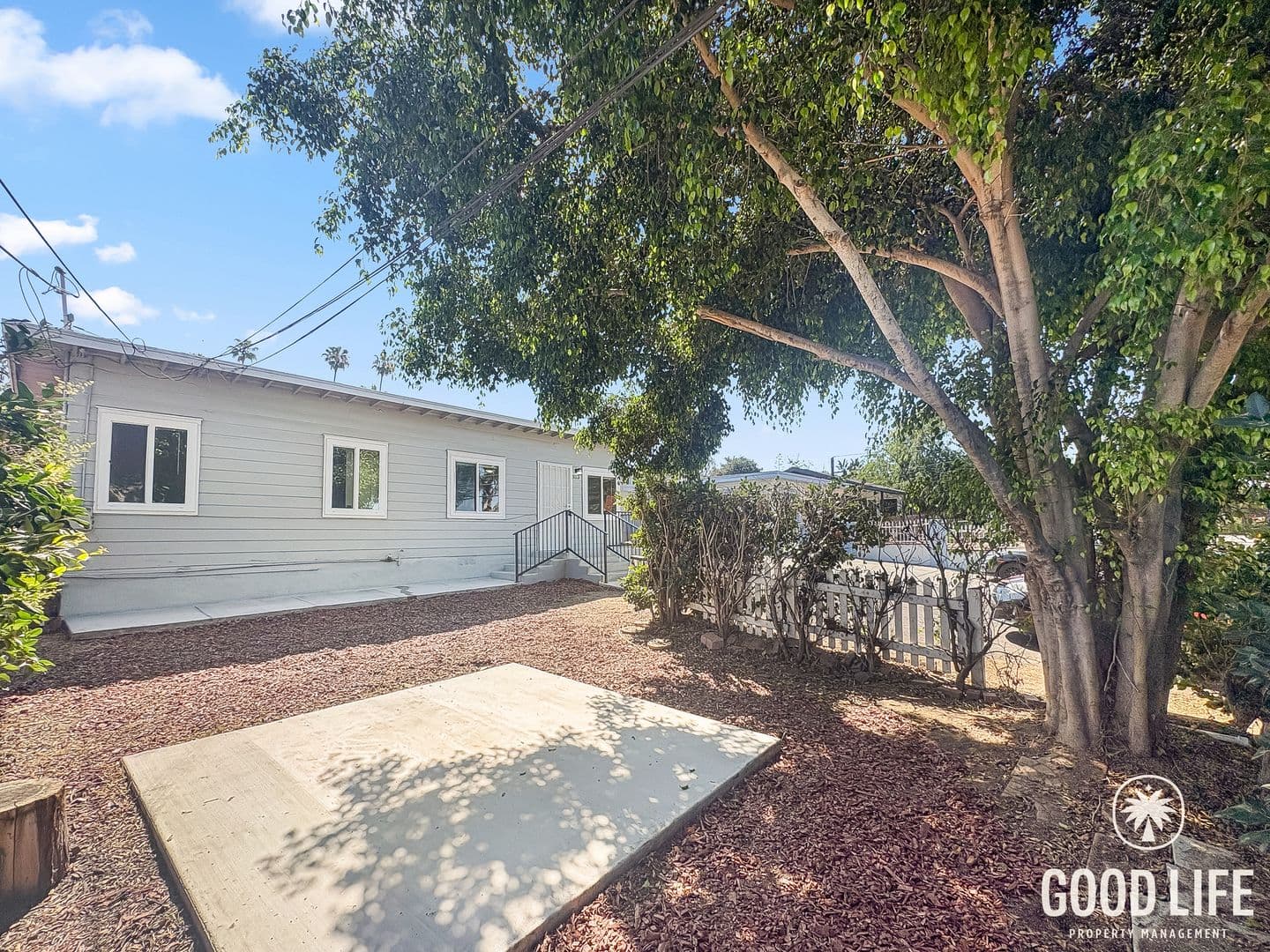 Vista Apartment: 523 N Citrus Ave