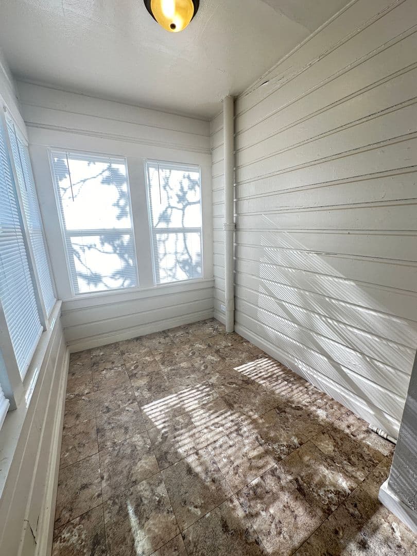 Marysville Apartment: 319 B St