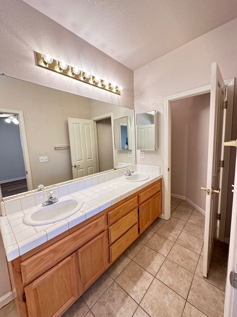 Yuba City House: 1776 Tuscany Dr