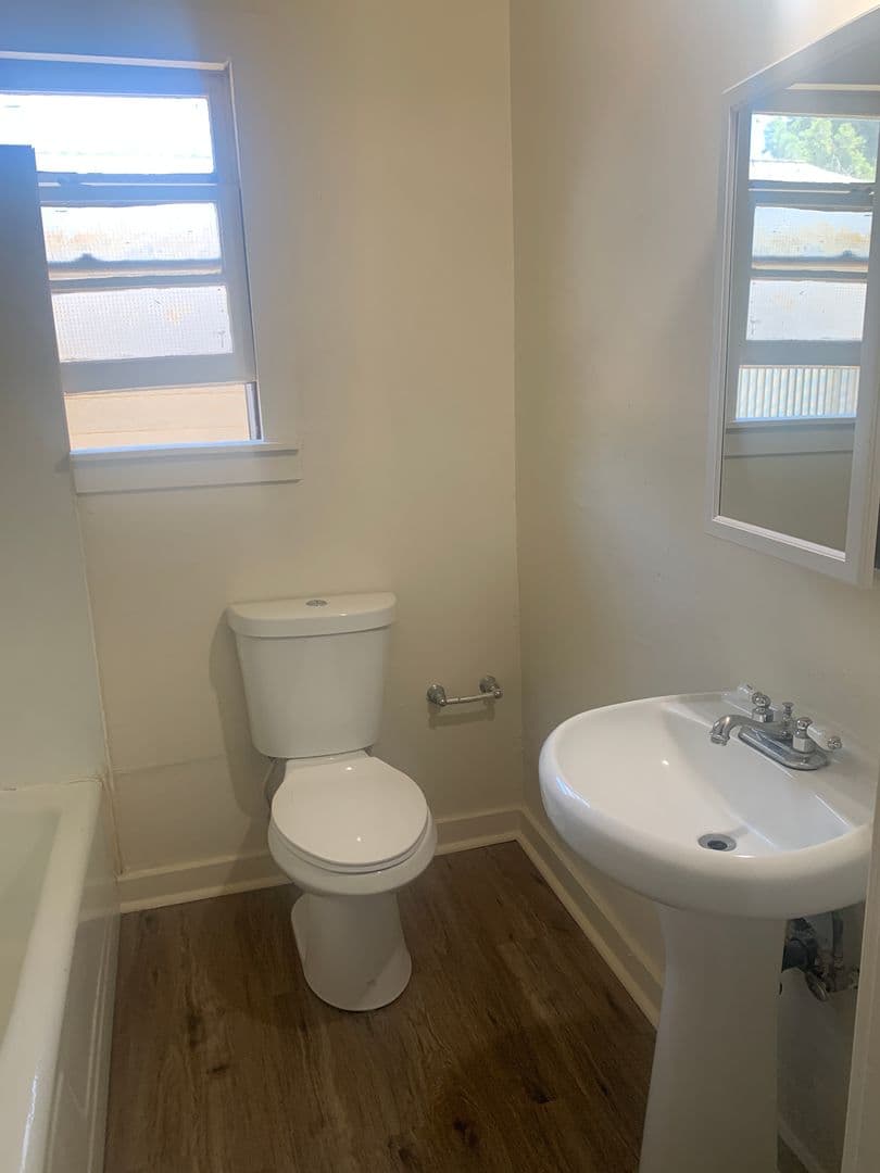Marysville Apartment: 518 H St Apt 1-6