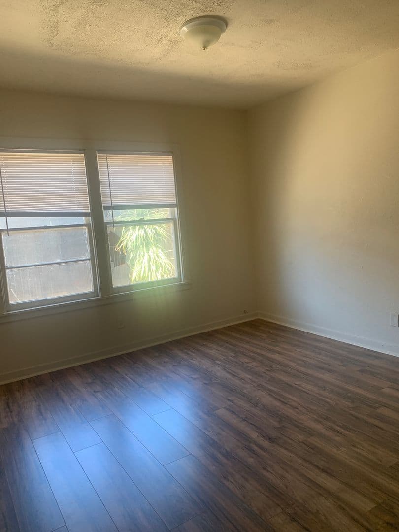 Marysville Apartment: 518 H St Apt 1-6