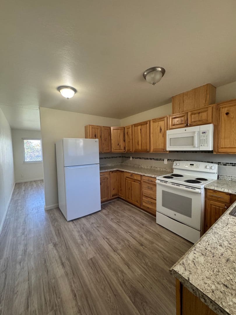 Olivehurst Apartment: 4360 Twain Dr