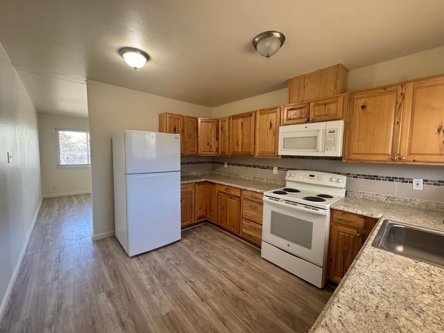 Olivehurst Apartment: 4360 Twain Dr