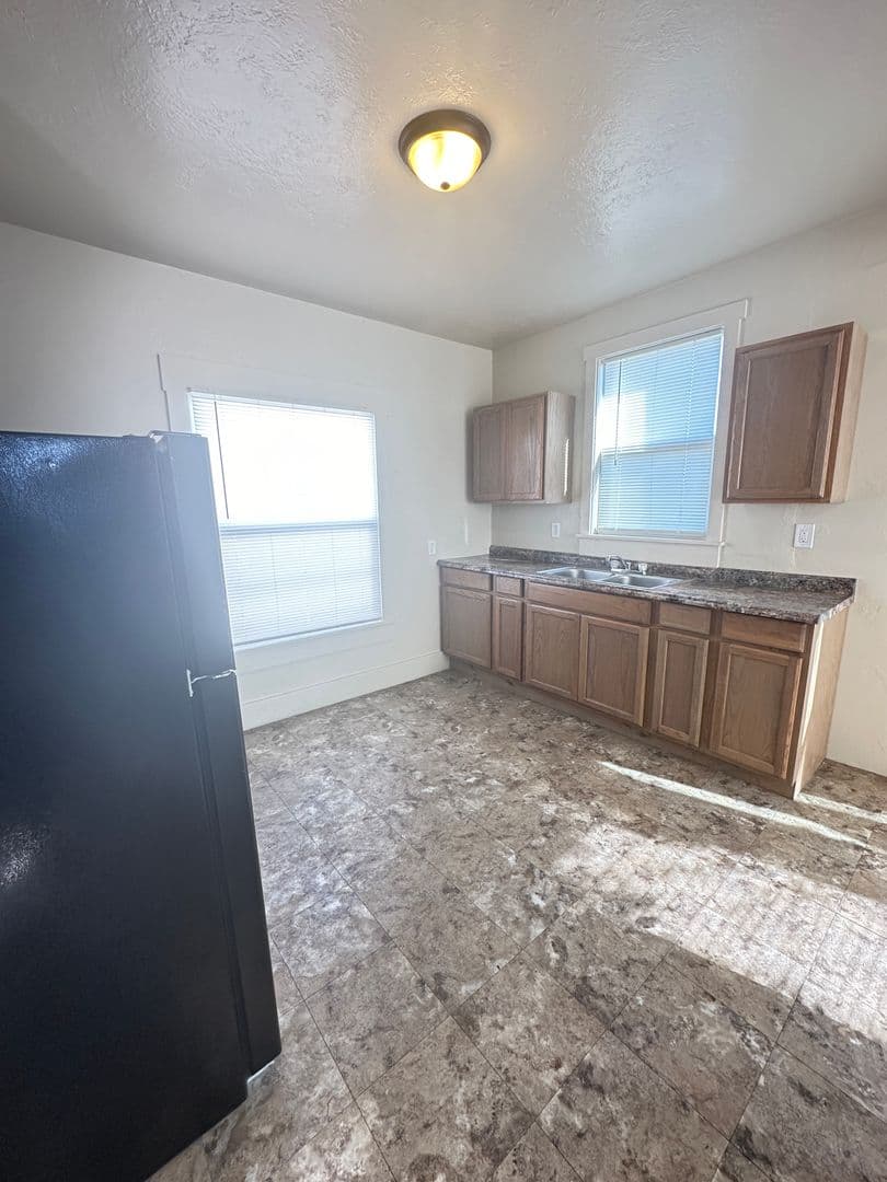 Marysville Apartment: 319 B St