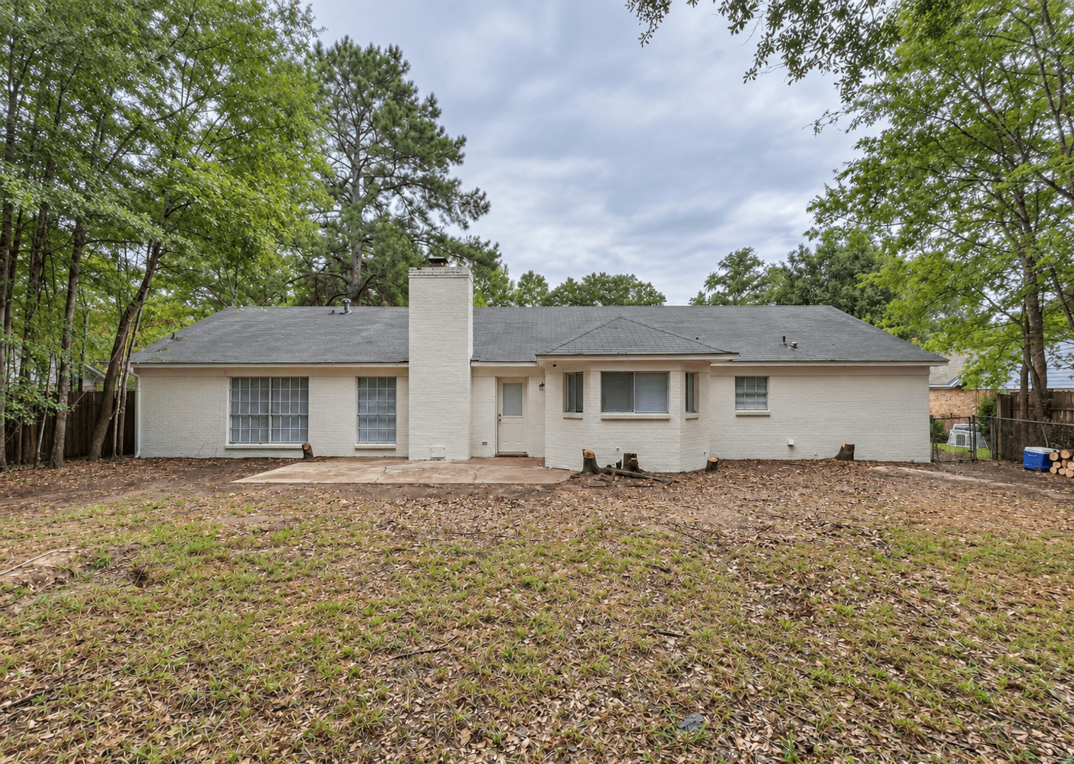 Jackson House: 1426 Tracewood Dr
