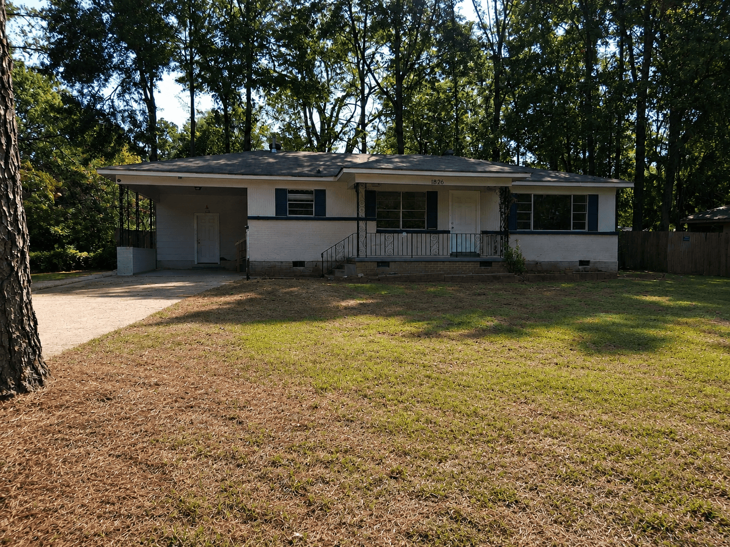 Jackson House: 1826 Wisteria Drive