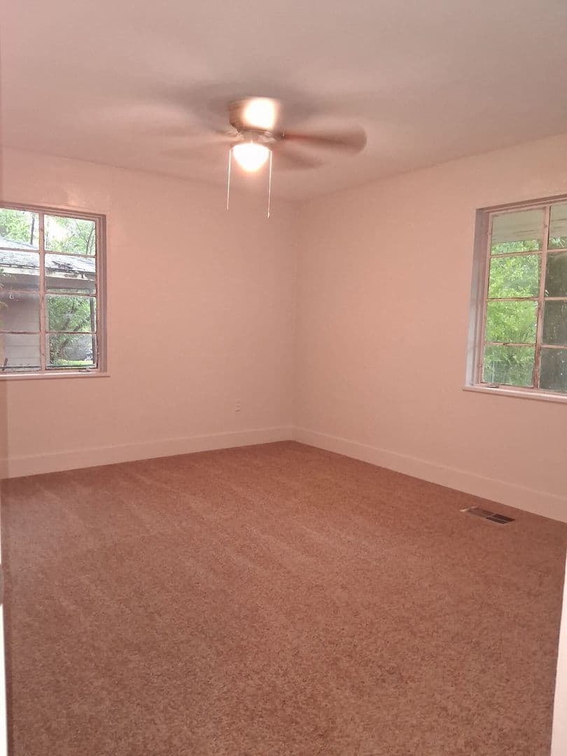 Jackson House: 3122 Oak Forest Drive