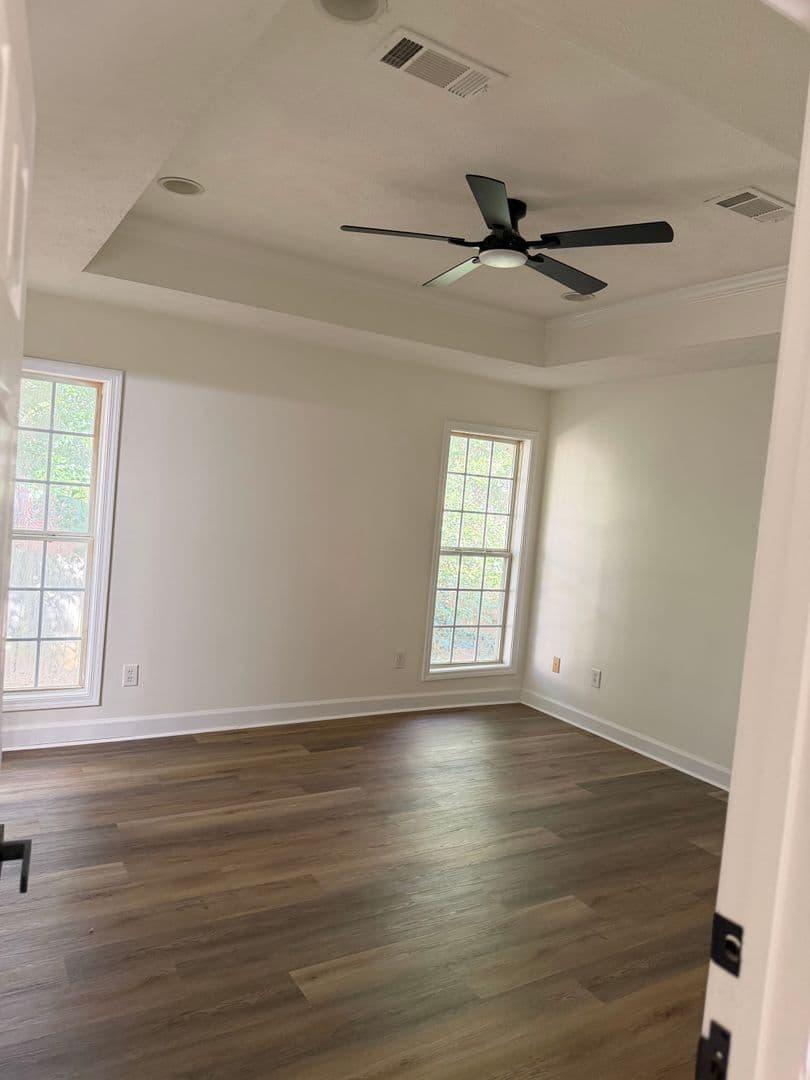 Ridgeland House: 703 Lansdowne Lane