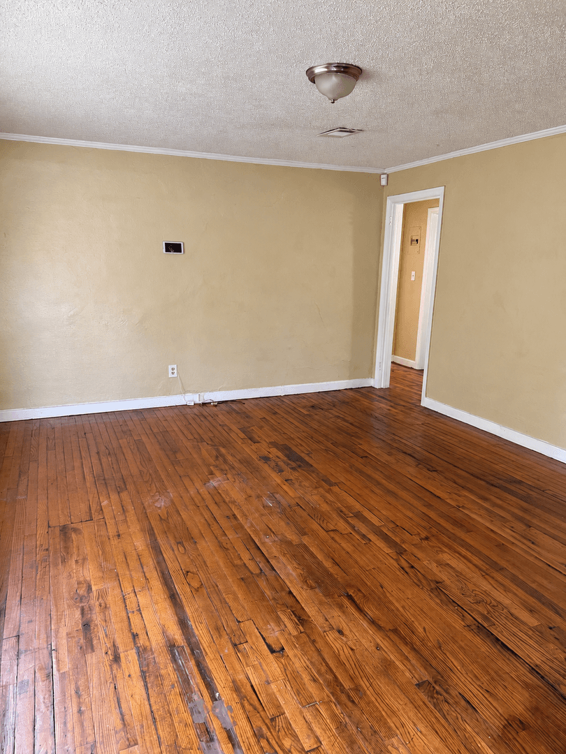 Jackson House: 782 Launcelot Road