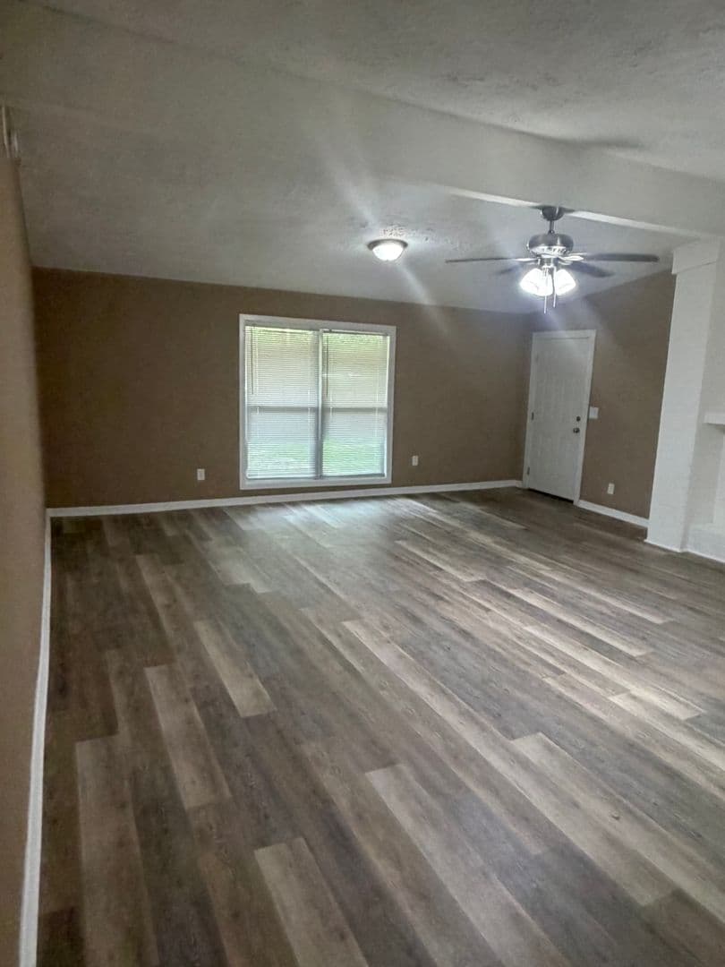Jackson House: 3320 Ridgeland Drive