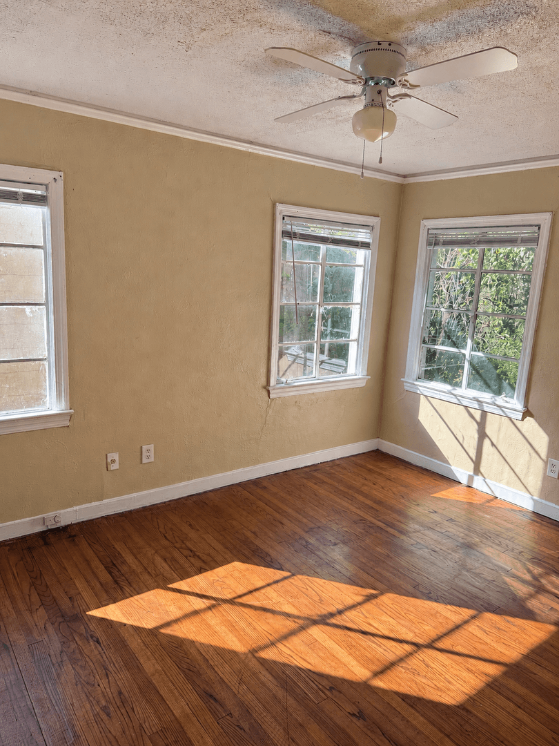 Jackson House: 782 Launcelot Road